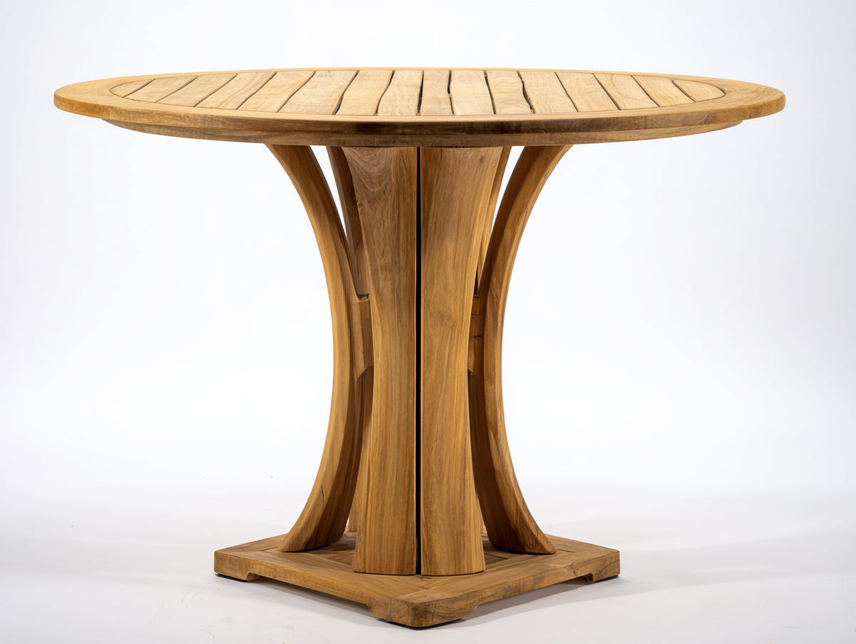 Gartentisch aus Holz 130x130x75 cm Natur rund mit Lamellenplatte und geschwungenem Säulenfuß